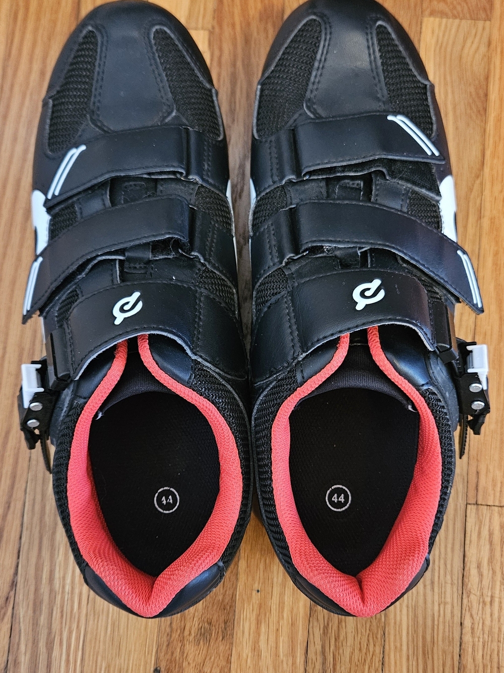 Men's Peloton  Cycling Shoes with Red Lining